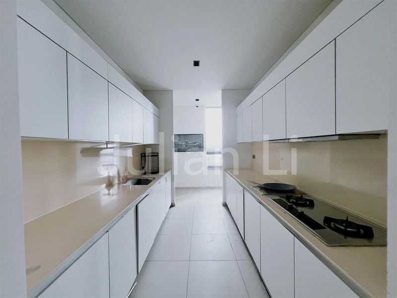 4 Bed Condo for Sale in  South Beach Residences - Image 12